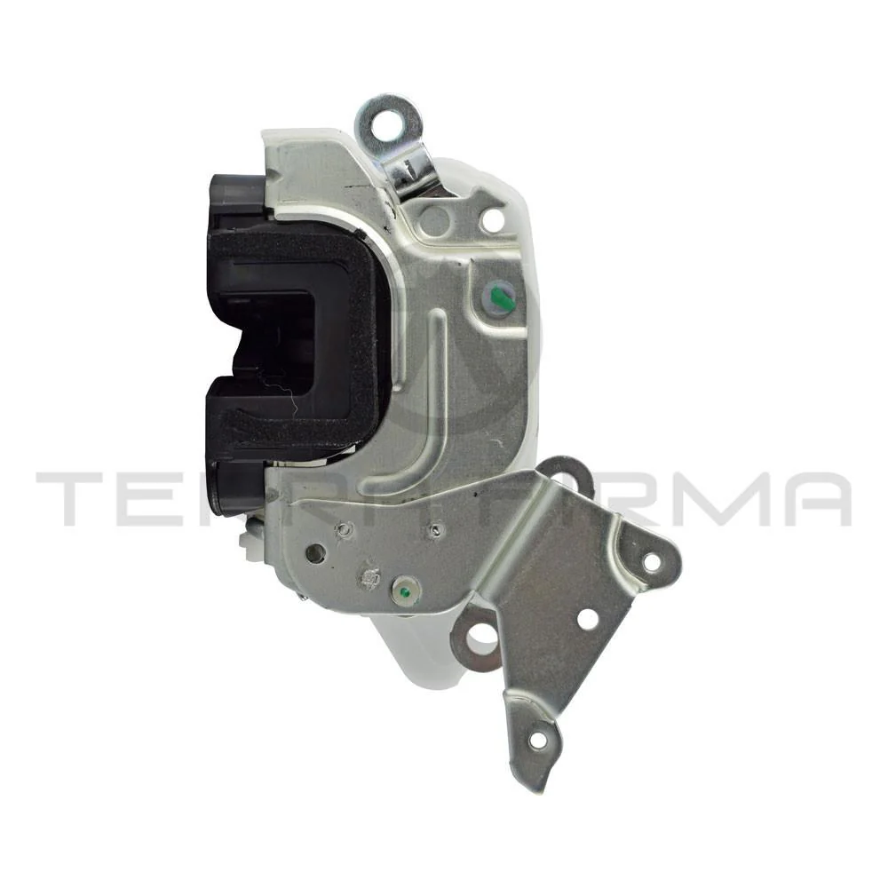 Nissan Laurel C33 Front Door Latch Assembly, Left