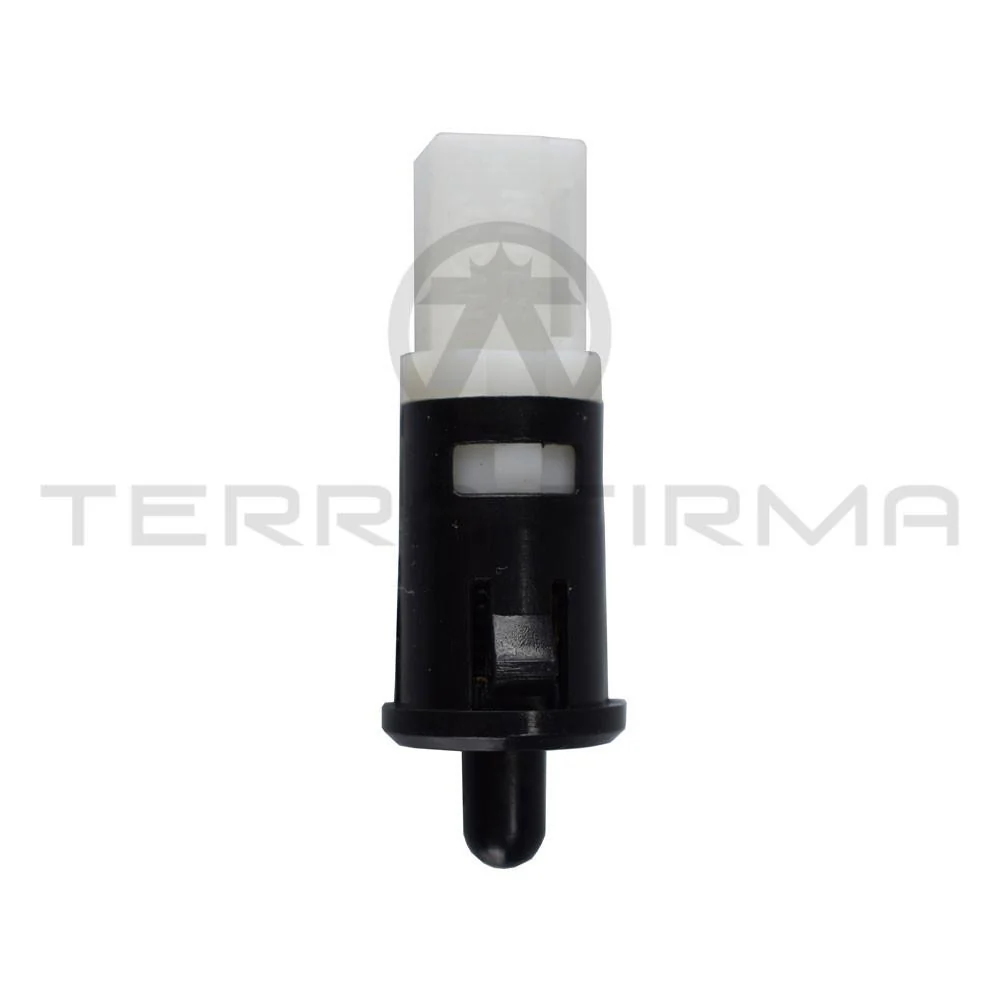 Nissan Stagea C34 Glove Box Lamp Switch - Image 2